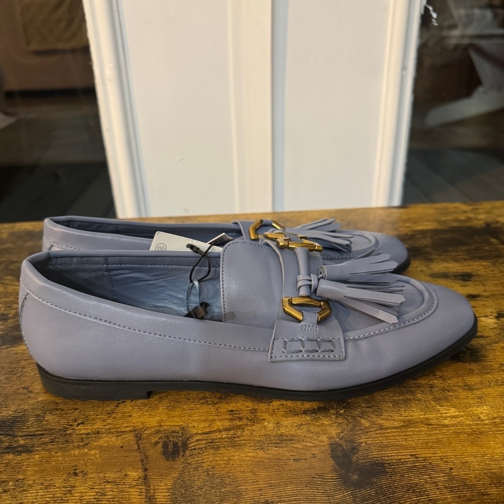 Zara Pastel Blue Tasseled Loafers NWT
Size 8 - Picture 2 of 6